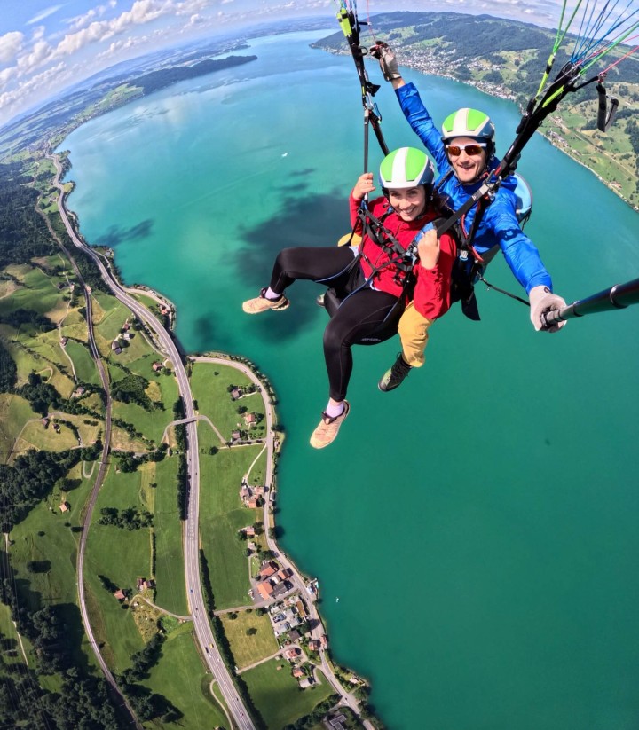 Ein Geschenk, das abhebt – Thermikflug mit Yvonne über den Zugersee