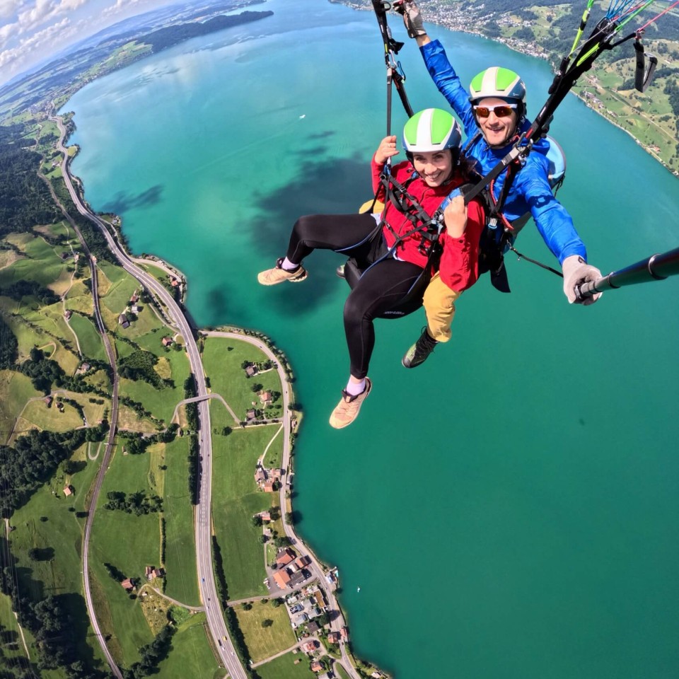 Ein Geschenk, das abhebt – Thermikflug mit Yvonne über den Zugersee