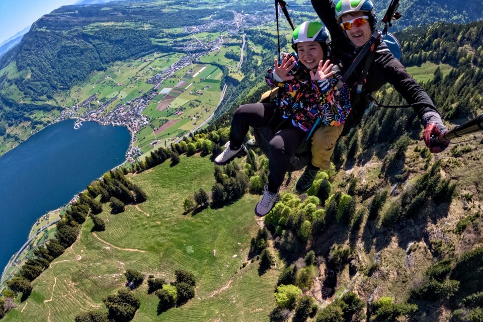 Panoramic Flight with Chloe from Rigi Kulm – Sea of Flowers, Spring Meadows & Clear Views