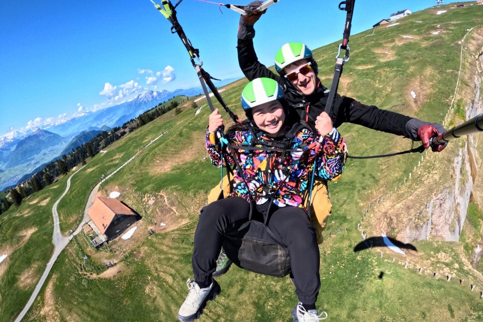 Panoramic Flight with Chloe from Rigi Kulm – Sea of Flowers, Spring Meadows & Clear Views