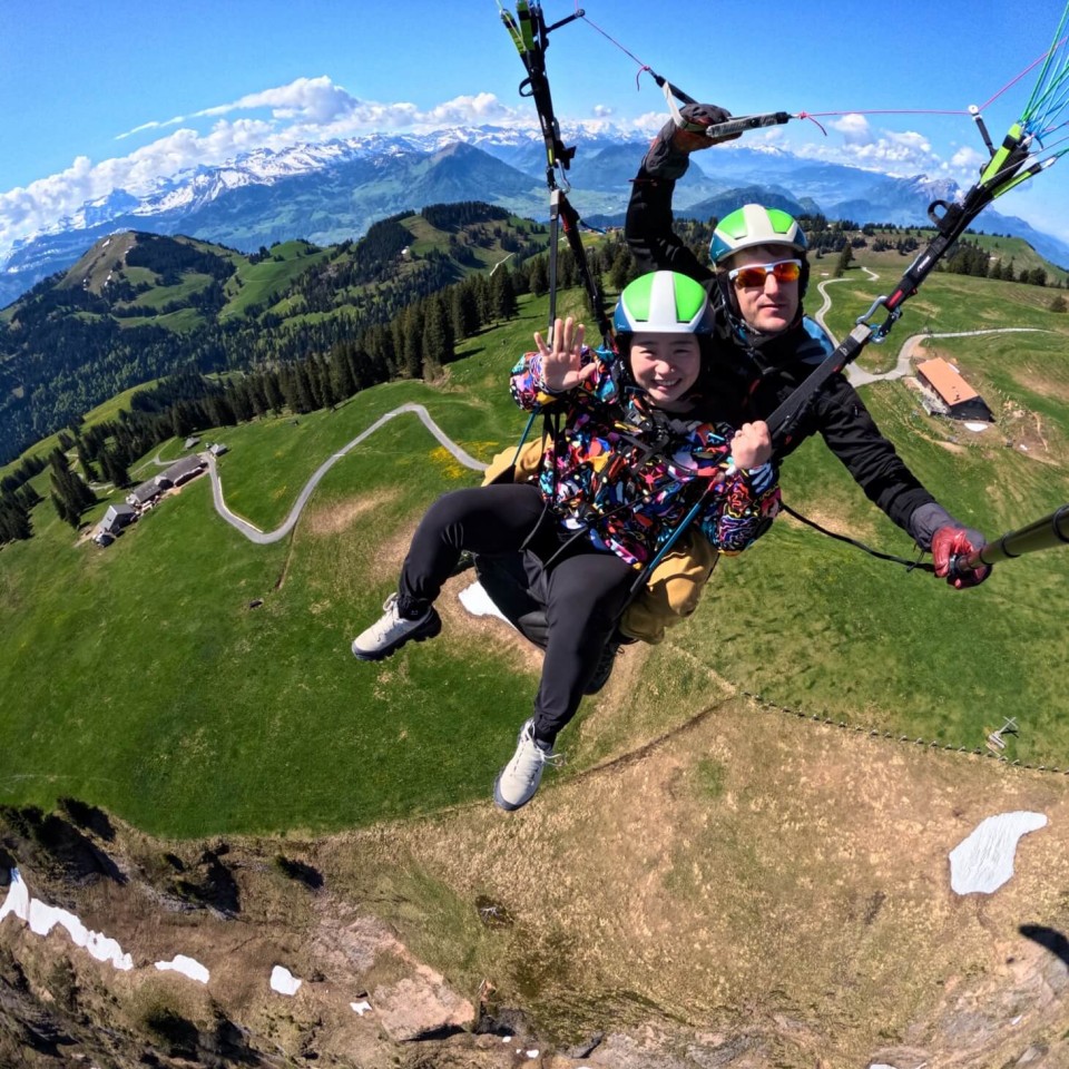 Panoramic Flight with Chloe from Rigi Kulm – Sea of Flowers, Spring Meadows & Clear Views