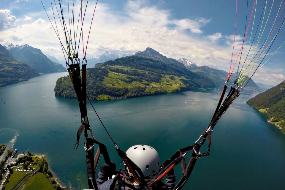 Tandemflug vom Fronalpstock – über den Urnersee bis nach Brunnen