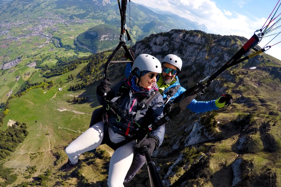 Tandemflug vom Fronalpstock – über den Urnersee bis nach Brunnen